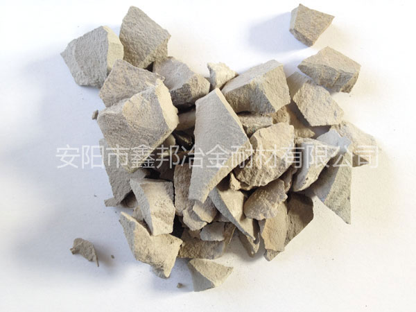 在炮泥中加入氮化硅鐵有什么作用呢？